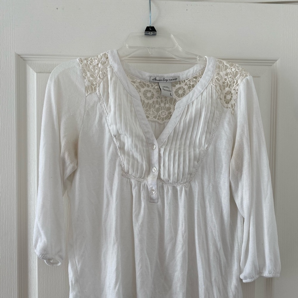 White 3/4 sleeve blouse